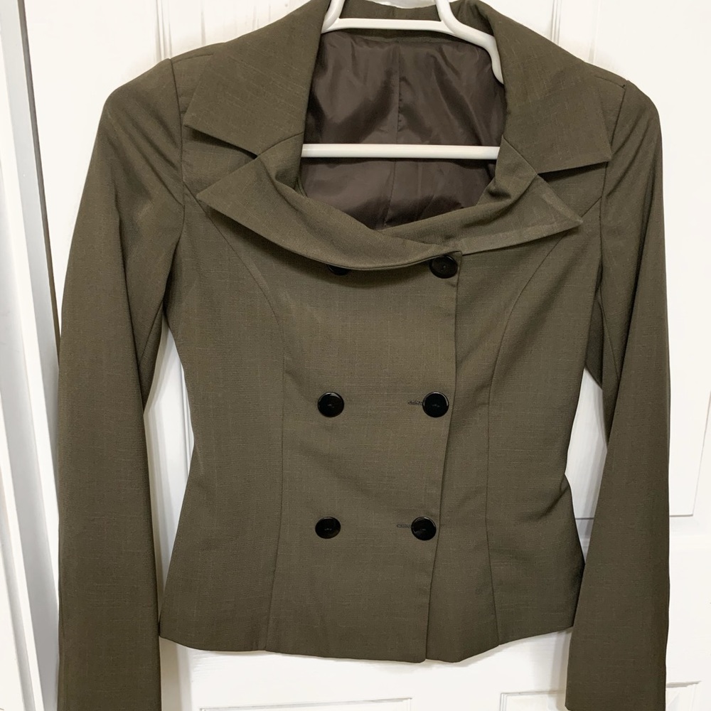 Army green scoop neck blazer - women’s M